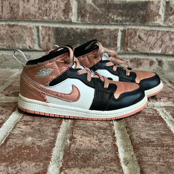 Jordan Other - Kids toddler Jordan 1 mid light madder root size 10c